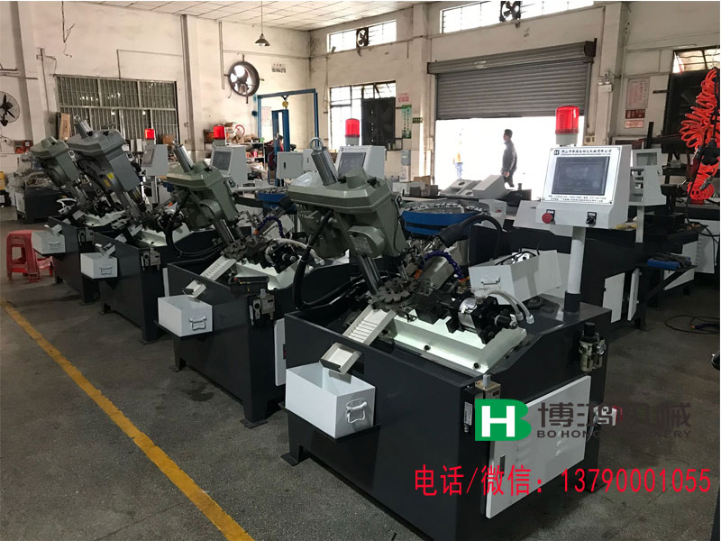 4臺全自動攻絲機圖